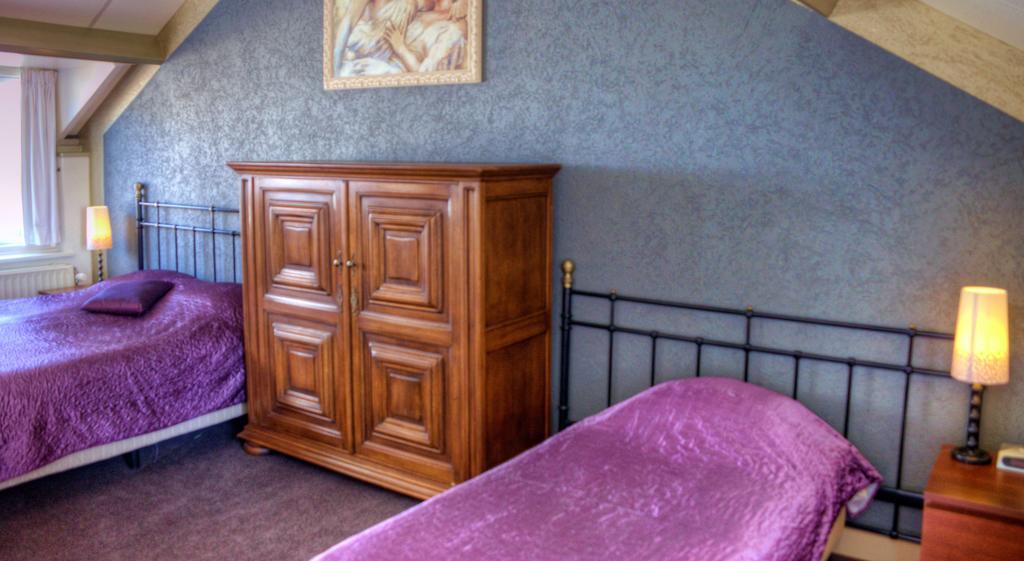 Pension & Spa De Watertoren Zandvoort Ruang foto