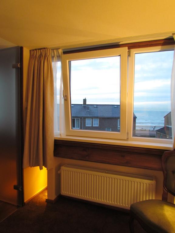 Pension & Spa De Watertoren Zandvoort Ruang foto