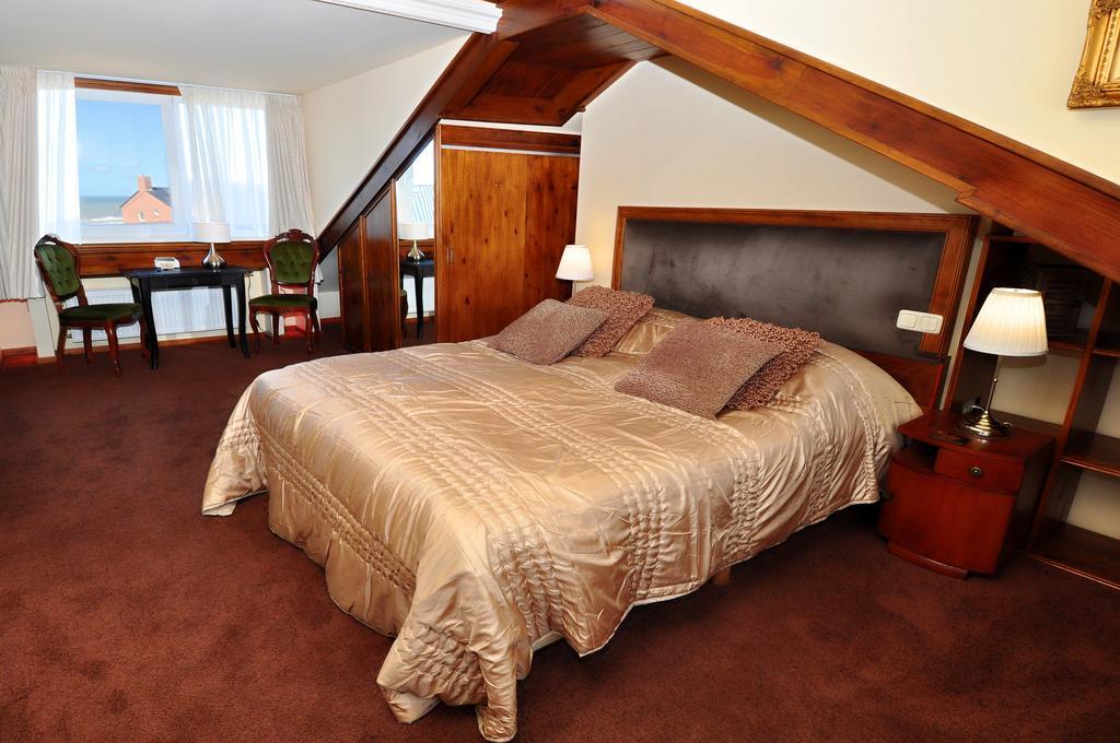 Pension & Spa De Watertoren Zandvoort Ruang foto